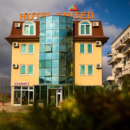 פרישטינה Hotel United מראה חיצוני תמונה
