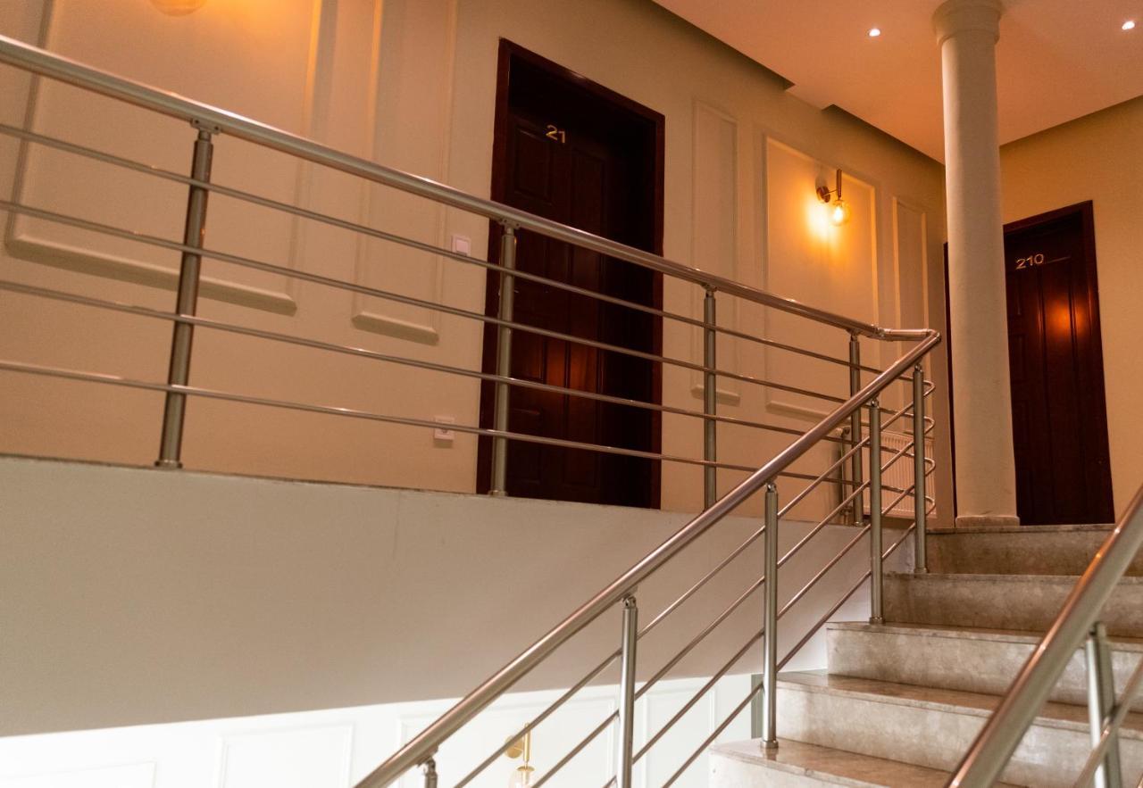 פרישטינה Hotel United מראה חיצוני תמונה