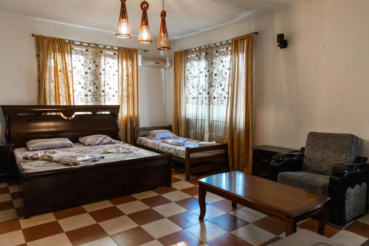 פרישטינה Hotel United מראה חיצוני תמונה