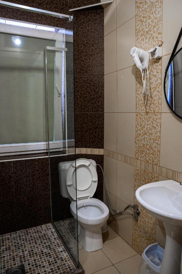 פרישטינה Hotel United מראה חיצוני תמונה